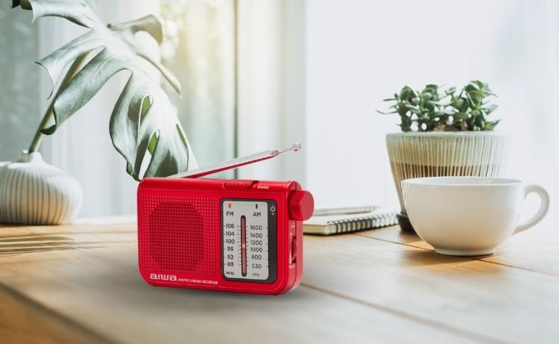 AIWA RS-55/RD FM/AM žepni radio sprejemnik